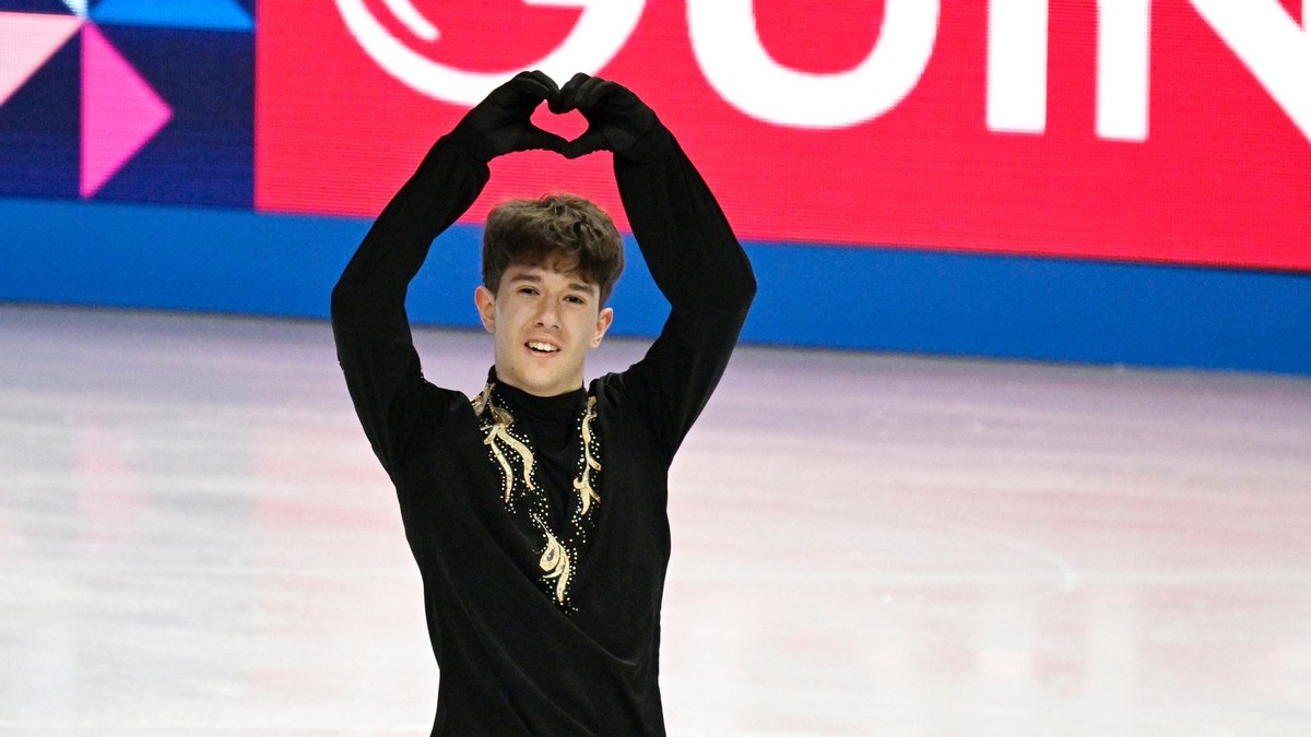 Adam Hagara počas voľnej jazdy na MS v krasokorčuľovaní 2026.