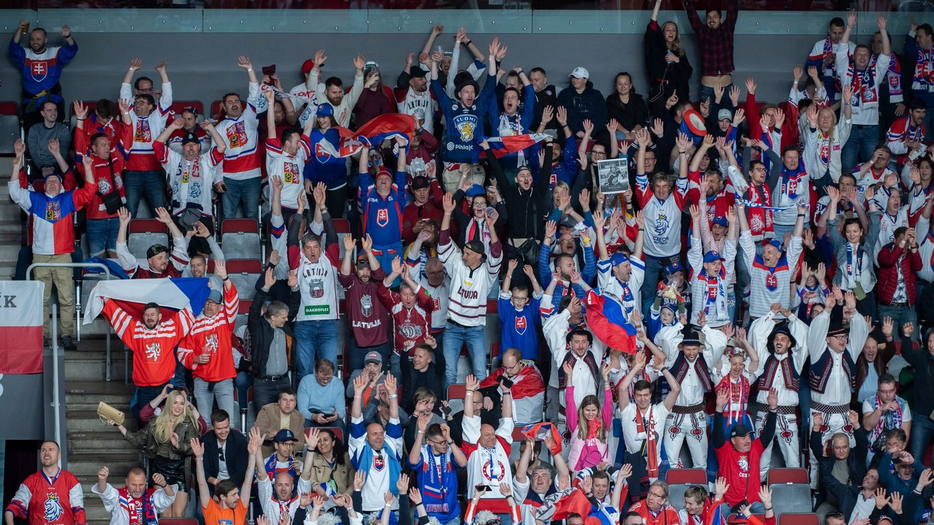 Českí a slovenskí fanúšikovia na MS v hokeji 2023.