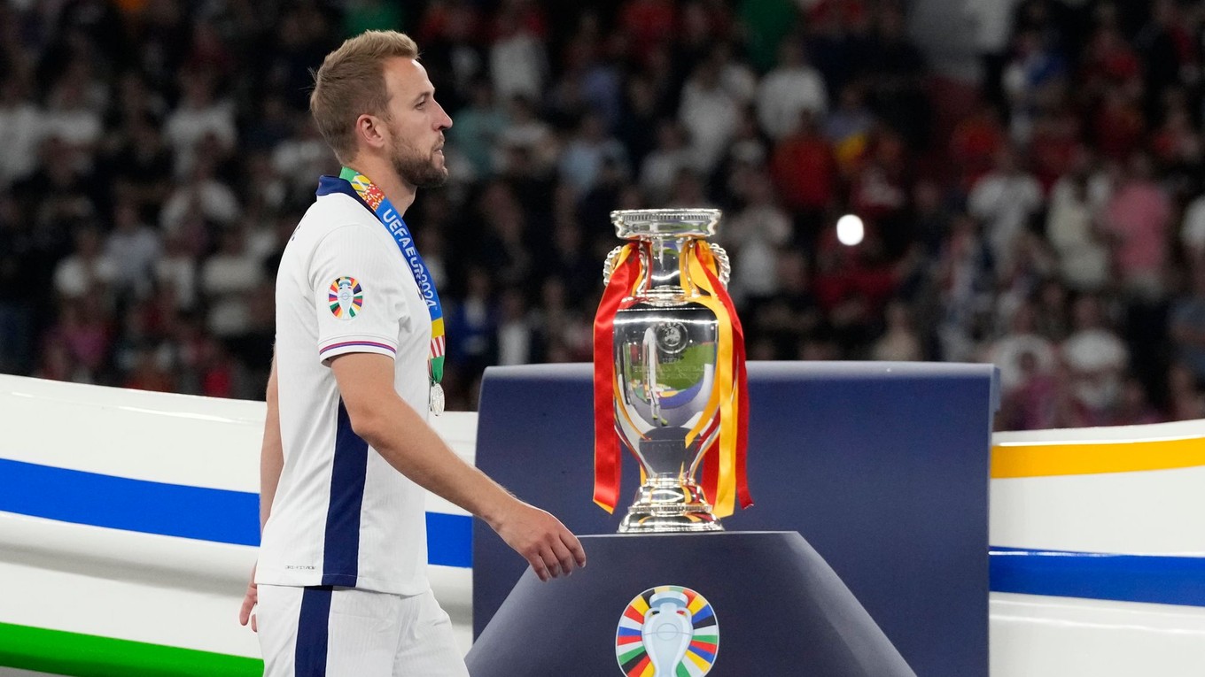 Harry Kane opäť na trofej nesiahol.