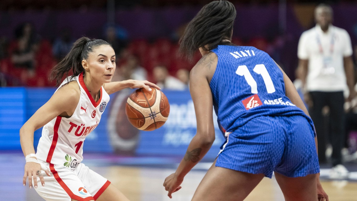 Momentka zo zápasu Turecko - Francúzsko