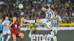 Fotka zo zápasu FC Turín - Juventus Turín.