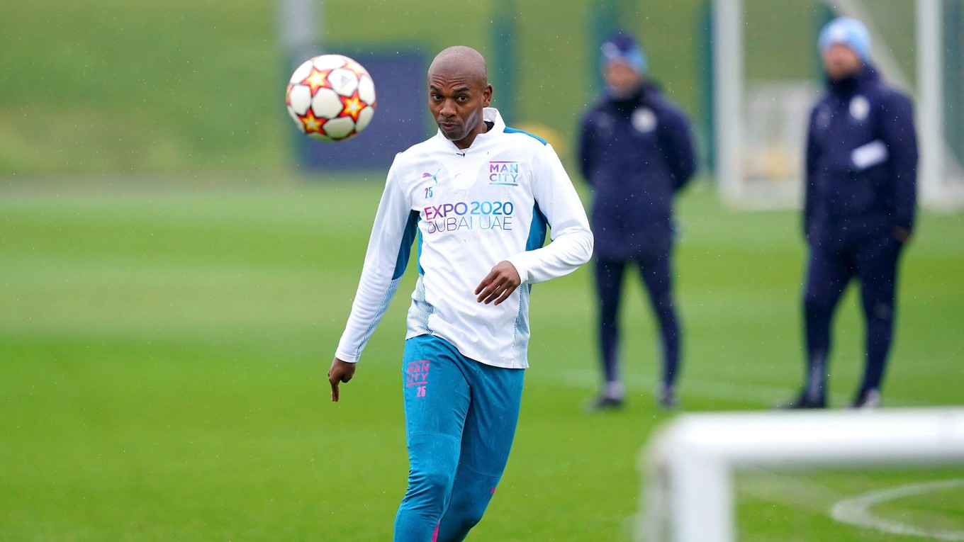 Fernandinho na tréningu Manchester City.