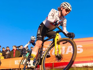 Viktória Chladoňová počas Svetového pohára v cyklokrose.