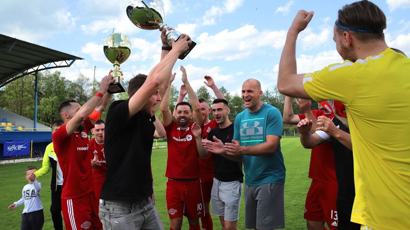 Radosť hráčov Spartaka Medzev.