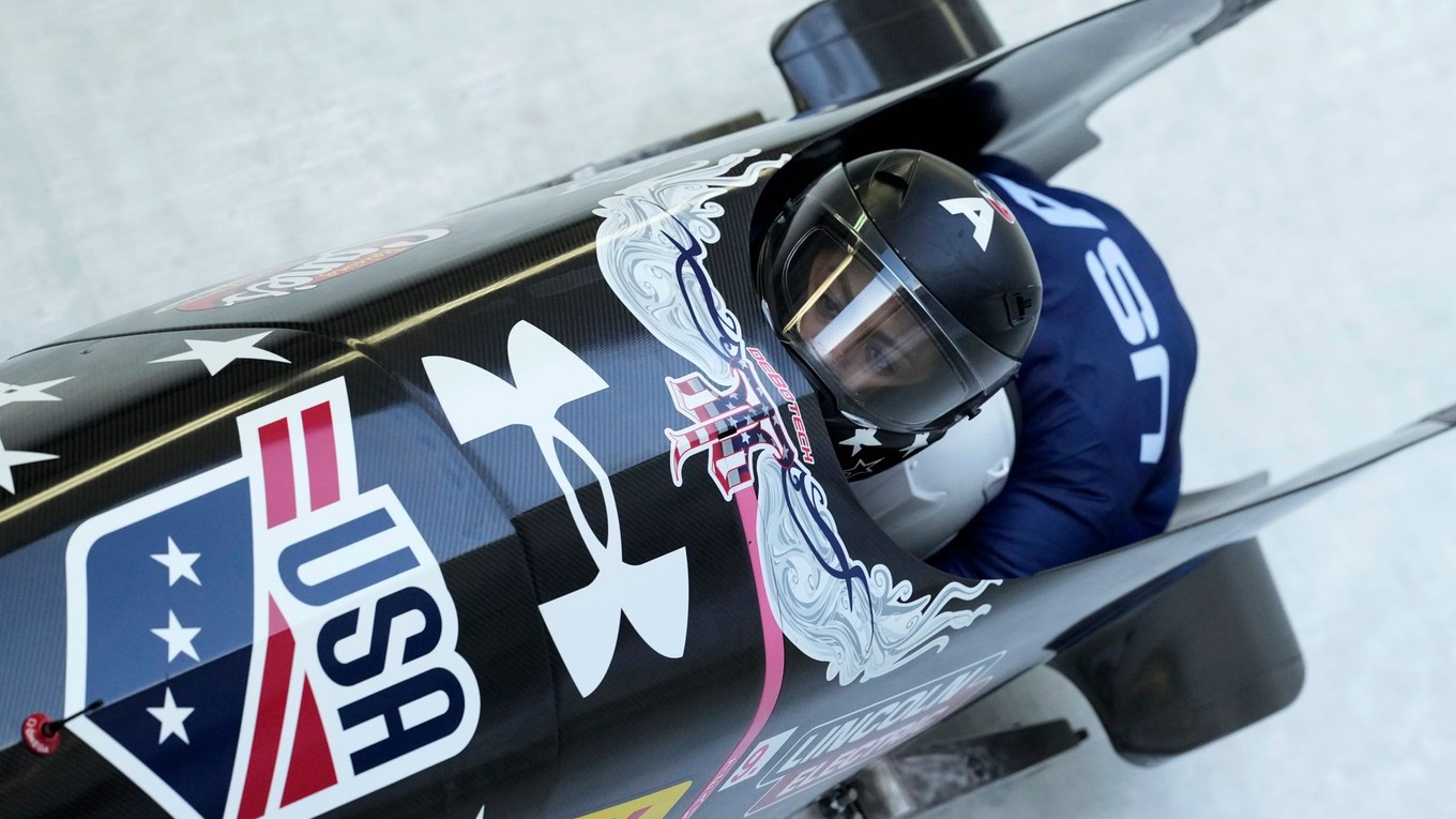 Dvojbob USA Kaysha Loveová a Emily Rennová počas pretekov Svetového pohára v Innsbrucku 2025.