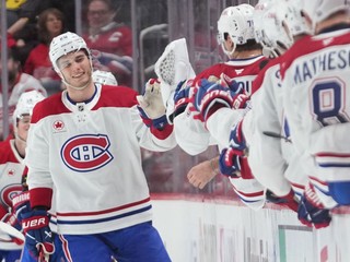 Slovenský hokejista v drese Montrealu Canadiens Juraj Slafkovský.