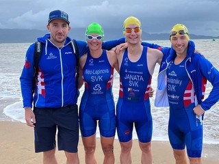 Kristína Neč-Lapinová, Daniel Kraviansky a Boris Janata na MS v triatlone 2024.