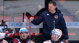 Na snímke hore tréner HKM Zvolen Antonín Stavjaňa.