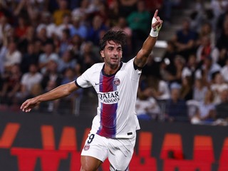 Ferran Torres oslavuje gól