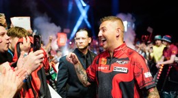 Nathan Aspinall počas Slovak Darts Open 2026 v Bratislave.