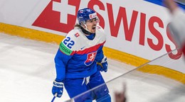 Kristián Pospíšil (Slovensko) sa teší z gólu počas zápasu základnej B-skupiny Slovensko - Nórsko na MS v hokeji 2026. 