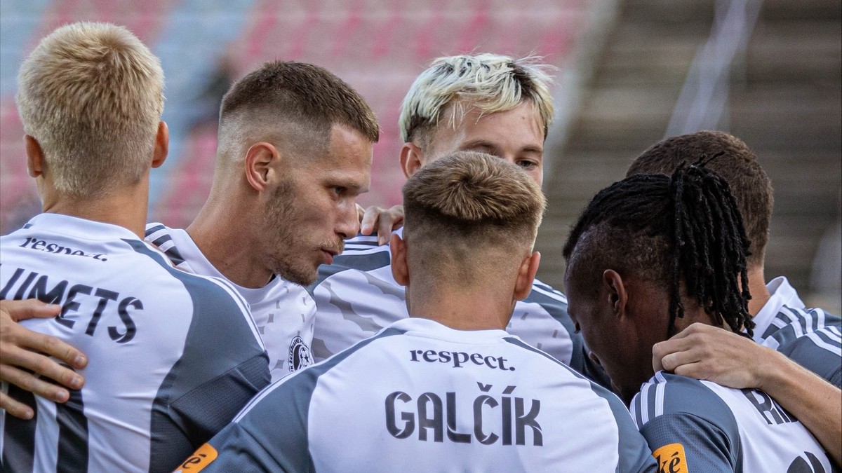 Futbalisti FK Železiarne Podbrezová.