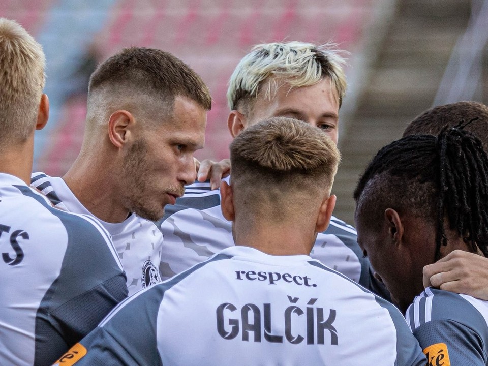 Futbalisti FK Železiarne Podbrezová.