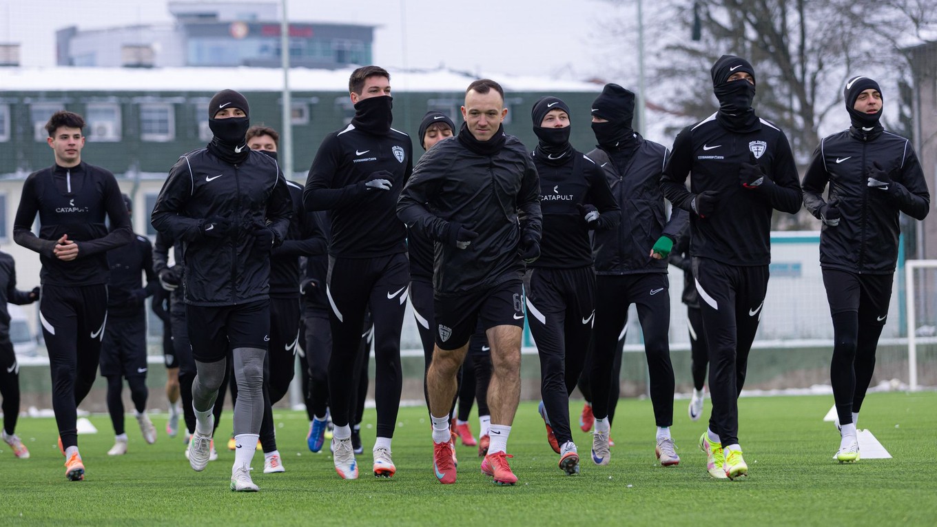 Futbalisti MŠK Žilina počas prvého tréningu v zimnej príprave na jarnú časť futbalovej Niké ligy.