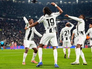 Hráči Juventusu oslavujú gól