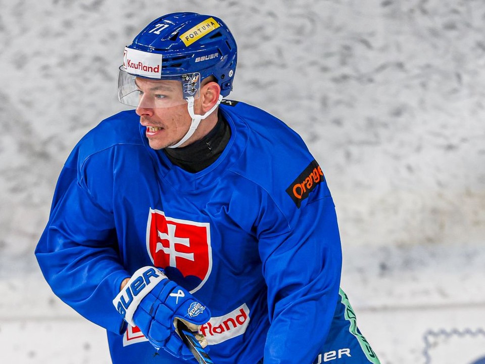 Marek Ďaloga počas tréningu slovenskej hokejovej reprezentácie pred Vianočným Kaufland Cupom 2025.
