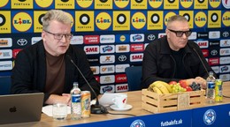 Zľava hovorca SFZ Juraj Čurný a prezident SFZ Ján Kováčik