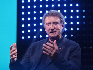 Wayne Gretzky počas prvej návštevy na Slovensku. 