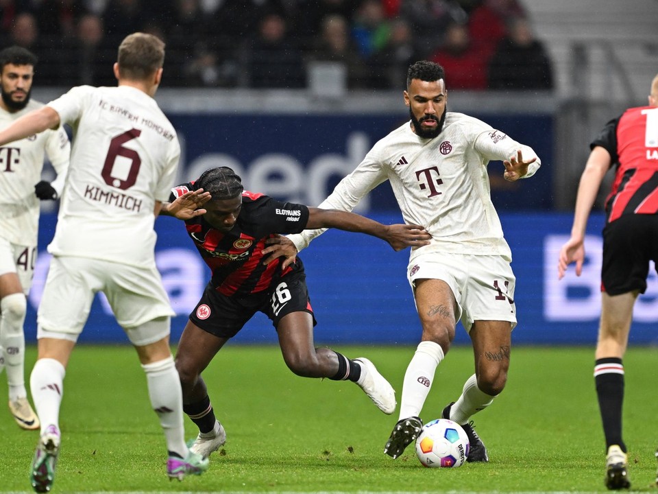 Momentka zo zápasu Frankfurt - Bayern