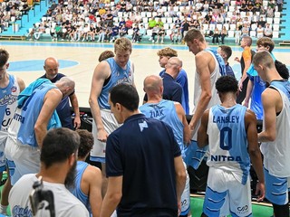 Basketbalisti Nitra Blue Wings.