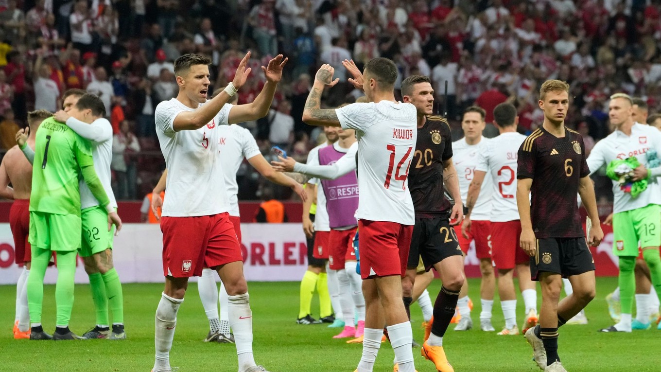 Radosť futbalistov Poľska po víťazstve nad Nemeckom. 