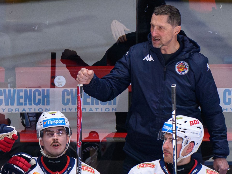 Na snímke tréner HKM Zvolen Antonín Stavjaňa.