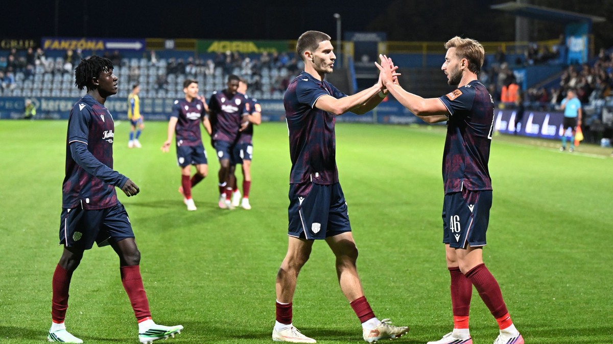Gólová radosť Dunajskej Stredy počas zápasu 10. kola futbalovej Niké ligy MFK Zemplín Michalovce - FC DAC 1904 Dunajská Streda.