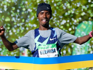 Etiópsky bežec Deso Gelmisa.