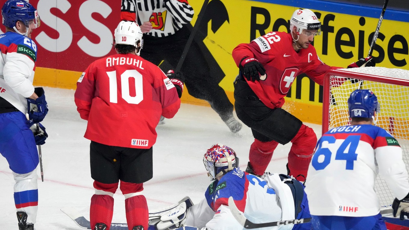 Nino Niederreiter sa teší po strelenom góle v zápase Slovensko - Švajčiarsko na MS v hokeji 2023.