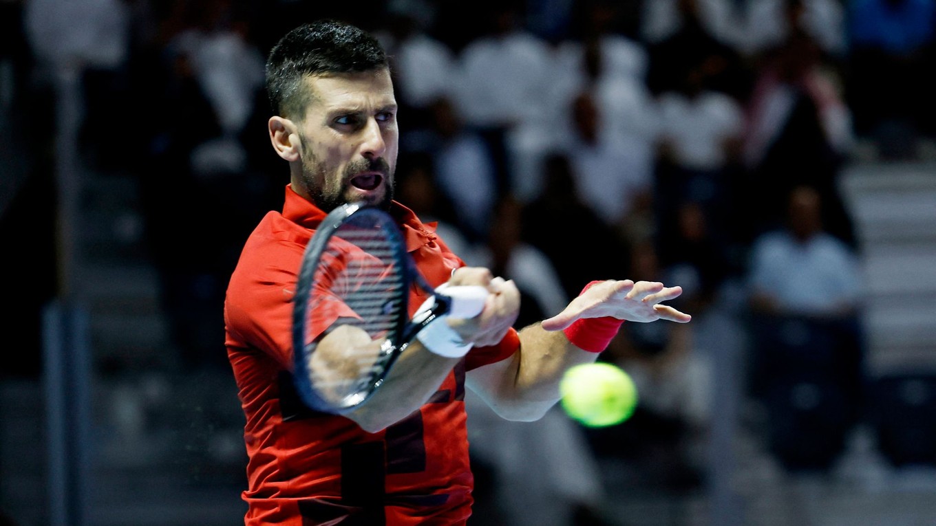 Novak Djokovič na exhibičnom turnaji v Saudskej Arábii.