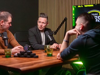 Stano Benčat, Ondrej Rusnák a Richard Kostolányi debatujú v podcaste Hokejový BOSS.