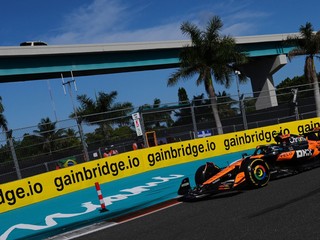 Lando Norris z tímu McLaren na okruhu v Miami Gardens v rámci Veľkej ceny Miami 2025.