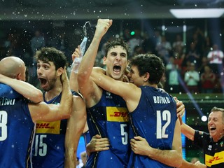 Volejbalisti Talianska triumfovali na MS 2022. 