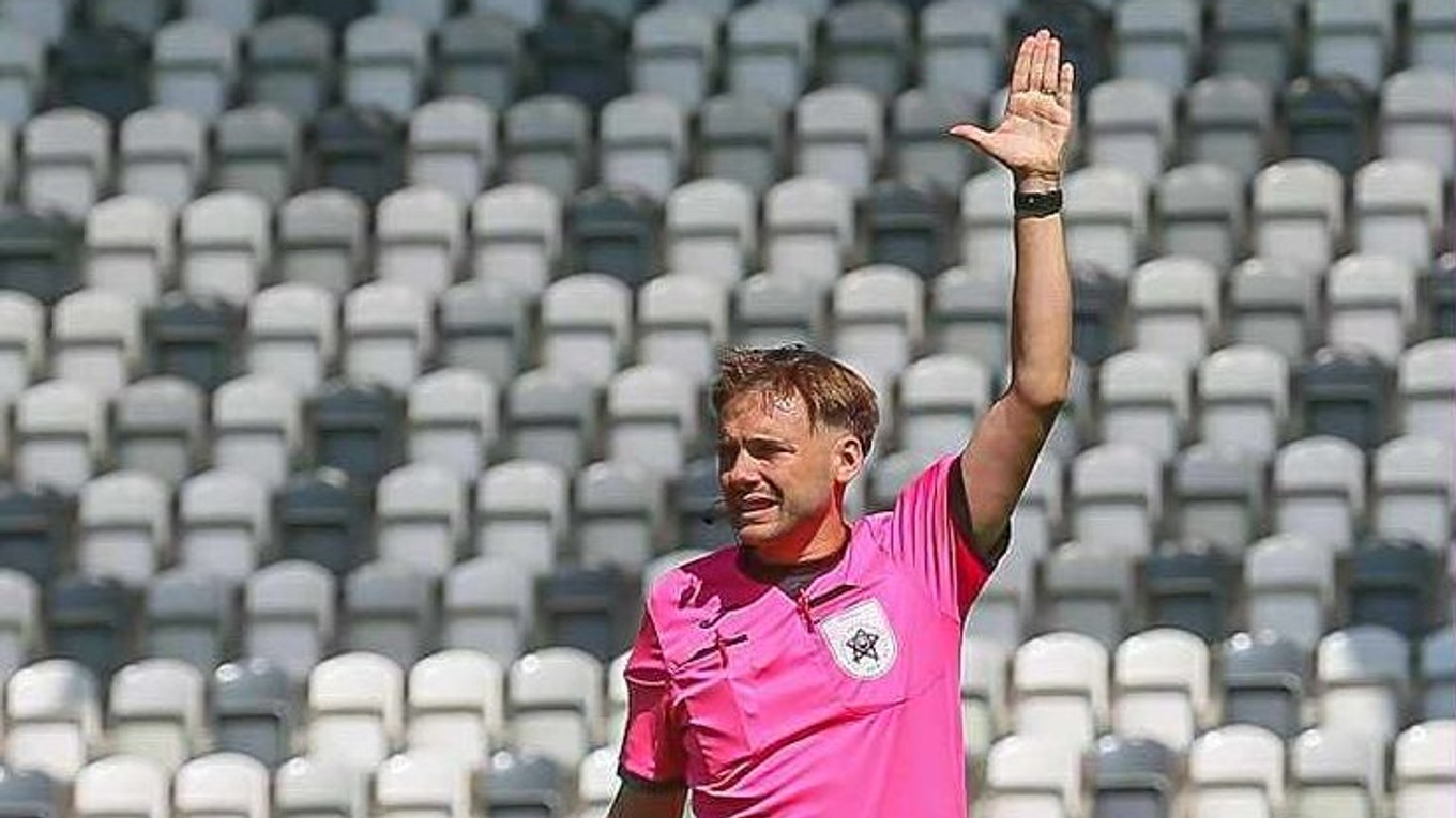 Rozhodca Mário Petraššovitš.