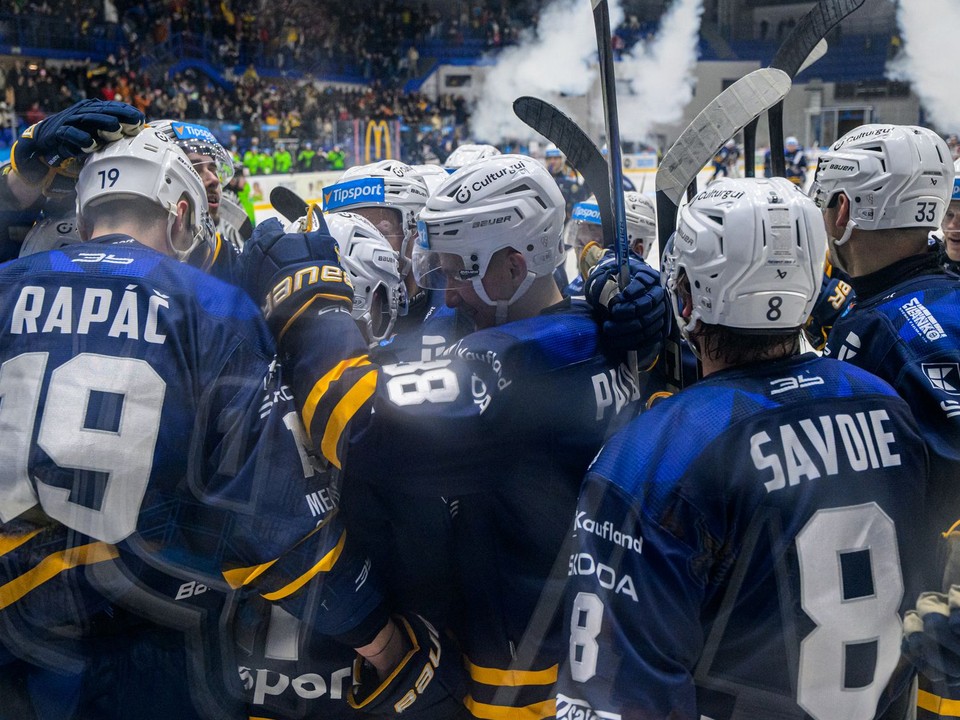 Hokejisti Spišskej Novej Vsi sa tešia.
