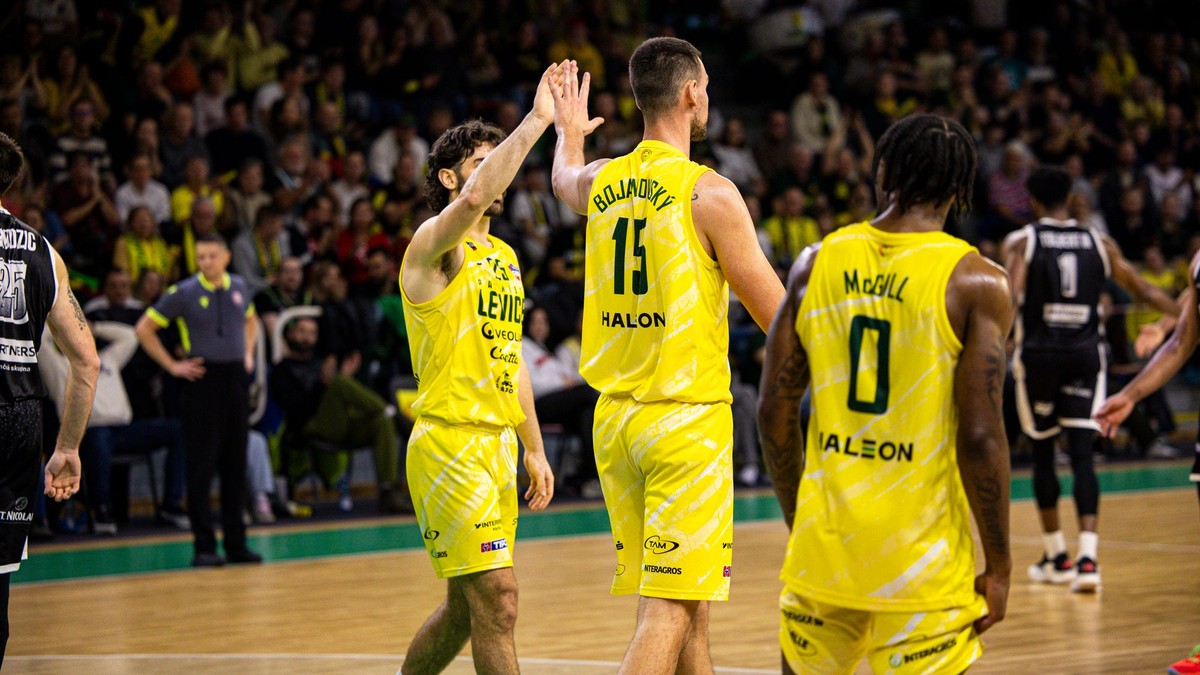 Hráči Patrioti Levice. 