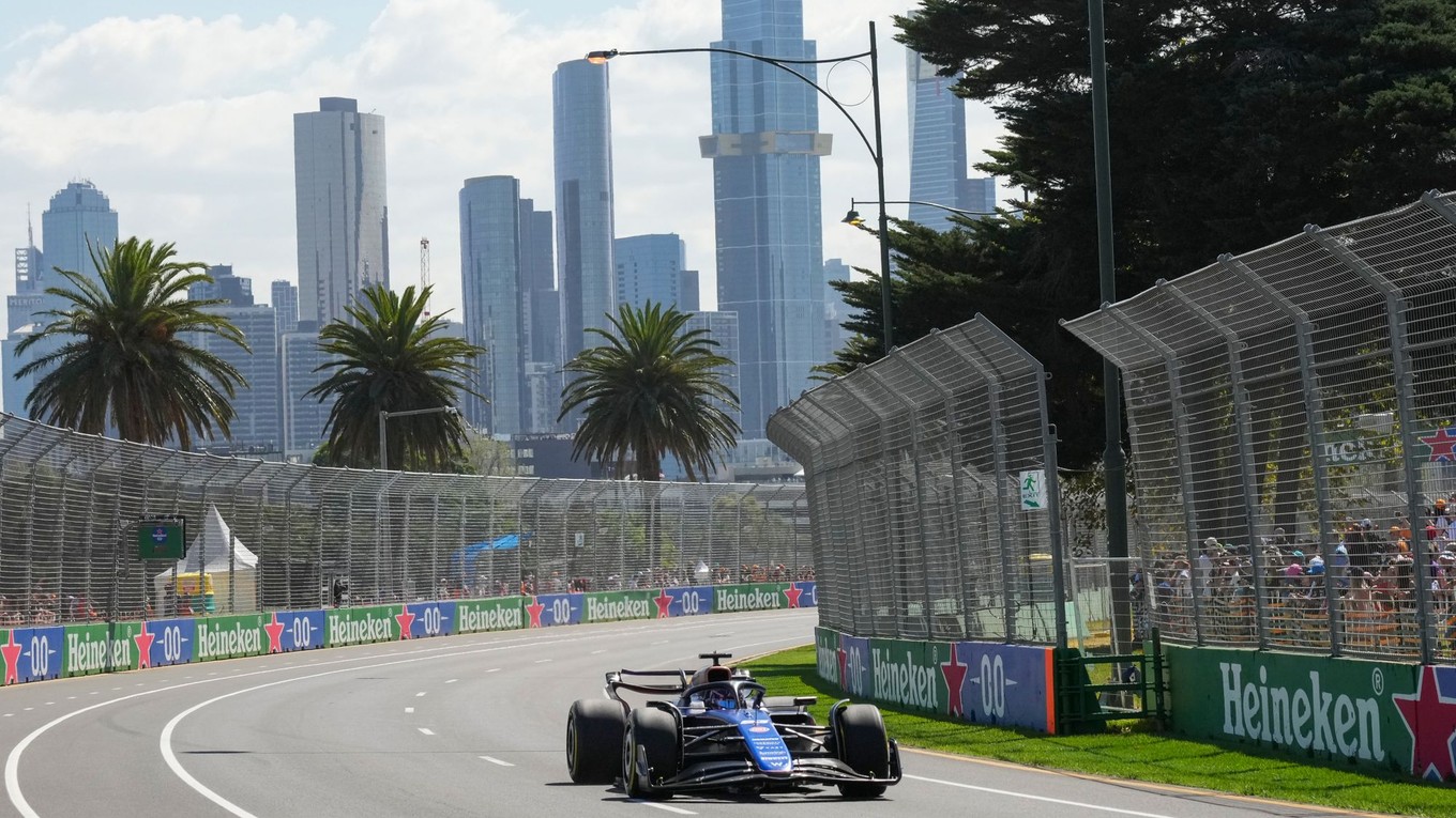 Albert Park v Melbourne.