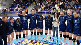 Hráčky MŠK Iuventa Michalovce po víťazstve nad Benficou Lisabon v prvom zápase semifinále Európskeho pohára EHF v hádzanej žien.