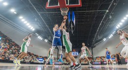 Momentka z prípravného basketbalového zápasu Slovensko - Portugalsko