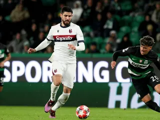 Martin Erlič (v strede) v drese Bologna FC. 