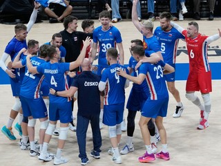Radosť českých volejbalistov po postupe do semifinále MS.