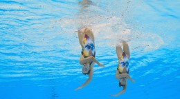 Slovenské reprezentantky v synchronizovanom plávaní Lea Anna Krajčovičová a Žofia Strapeková.