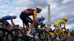 Momentka z Tour de France 2026.
