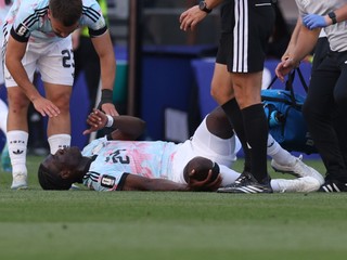 Zranený Amadou Onana