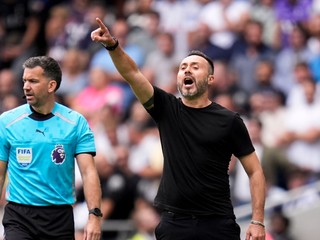 Tréner Tottenhamu Hotspur Roberto De Zeri.