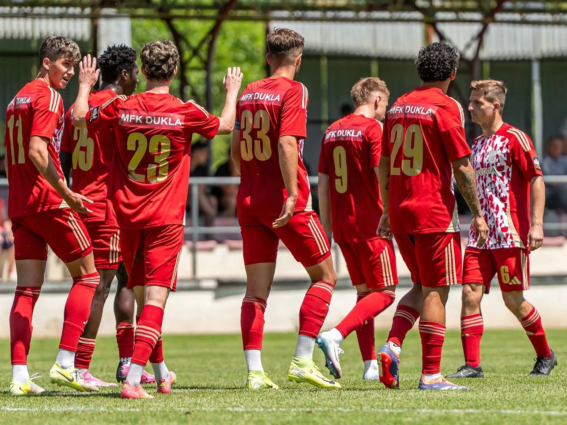 Banská Bystrica je hlavným ašpirantom na postup.