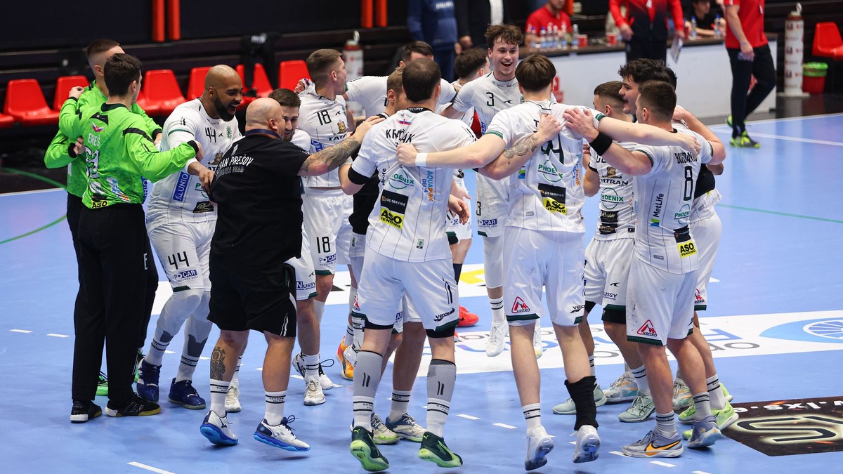 Hráči Tatrana Prešov sa radujú z víťazstva