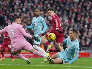 Florian Wirtz a Martin Dúbravka.