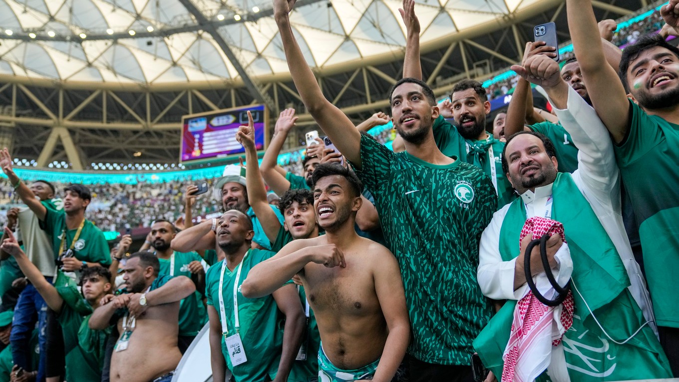 Fanúšikovia Saudskej Arábie na MS vo futbale 2022.