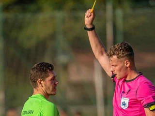 Rozhodca Šimon Ľaš.